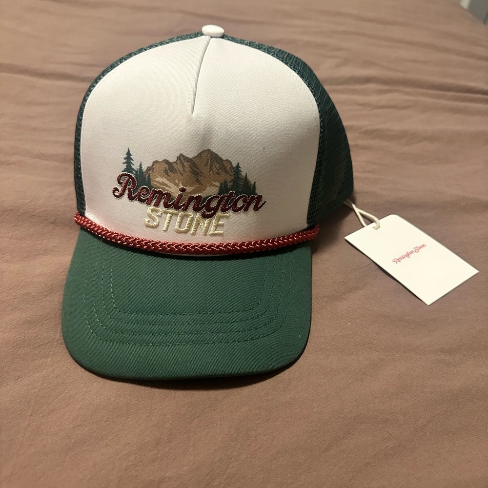 Trucker hat